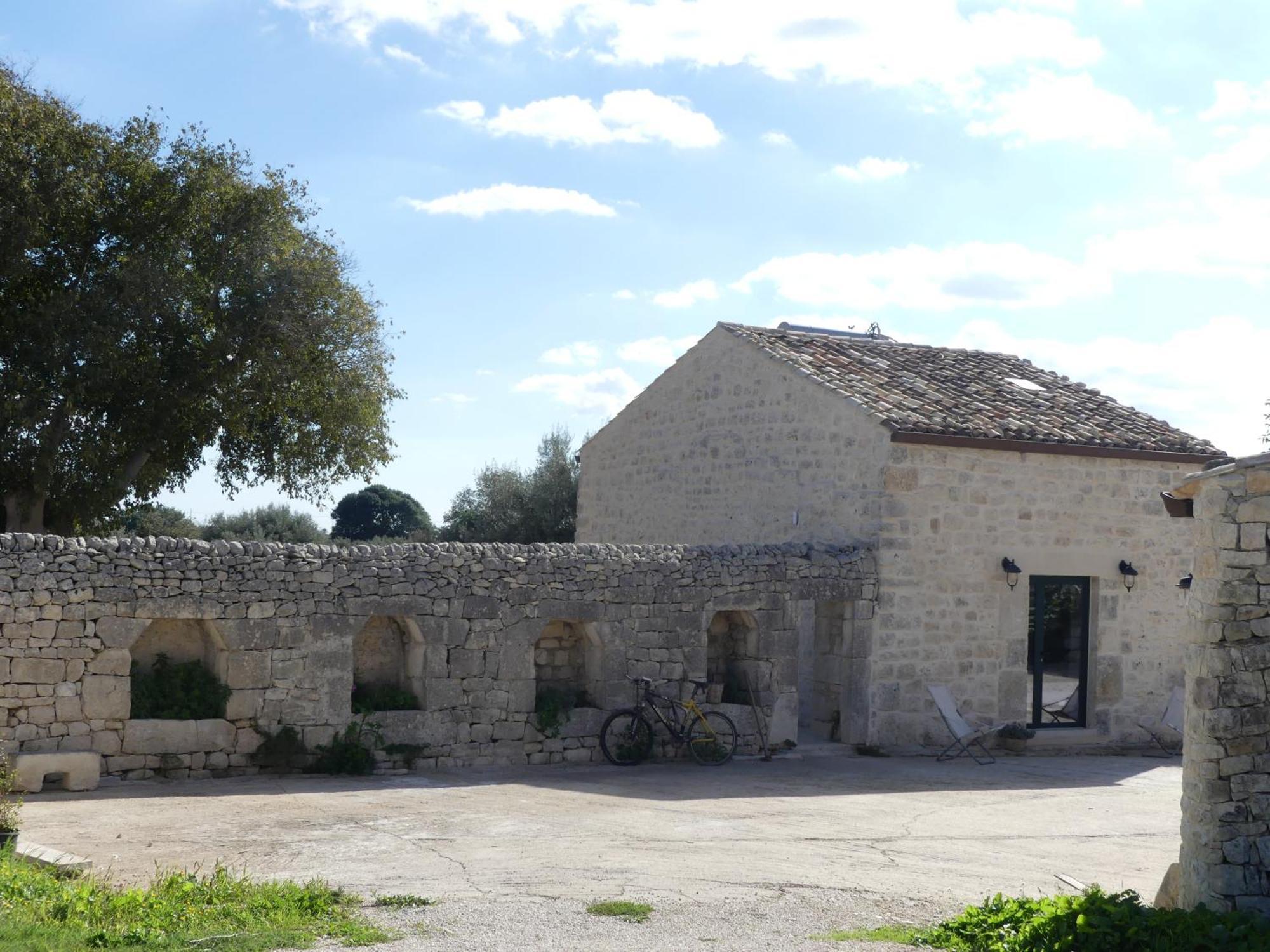 Agriturismo Fondo Paliemmu モーディカ エクステリア 写真