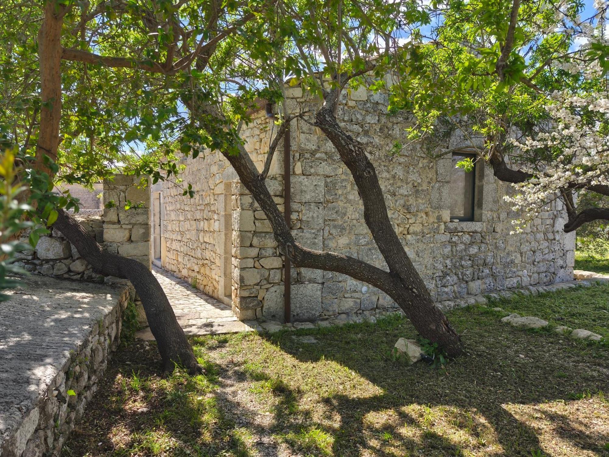 Agriturismo Fondo Paliemmu モーディカ エクステリア 写真